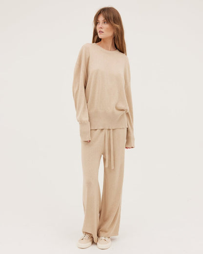 Travel Crew Sweater from CLOTH & CO at Edito boutique