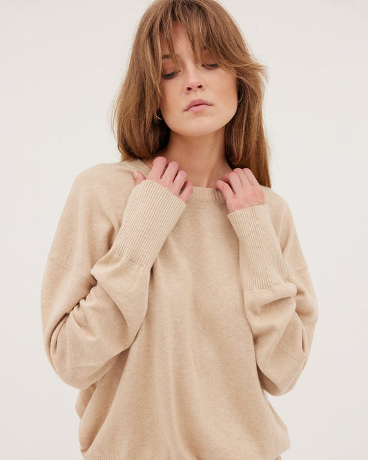 Travel Crew Sweater from CLOTH & CO at Edito boutique