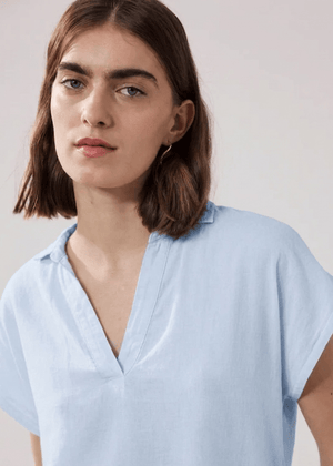 Tuggen T-Shirt in Sky from HARTFORD at Edito boutique