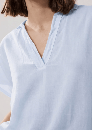 Tuggen T-Shirt in Sky from HARTFORD at Edito boutique